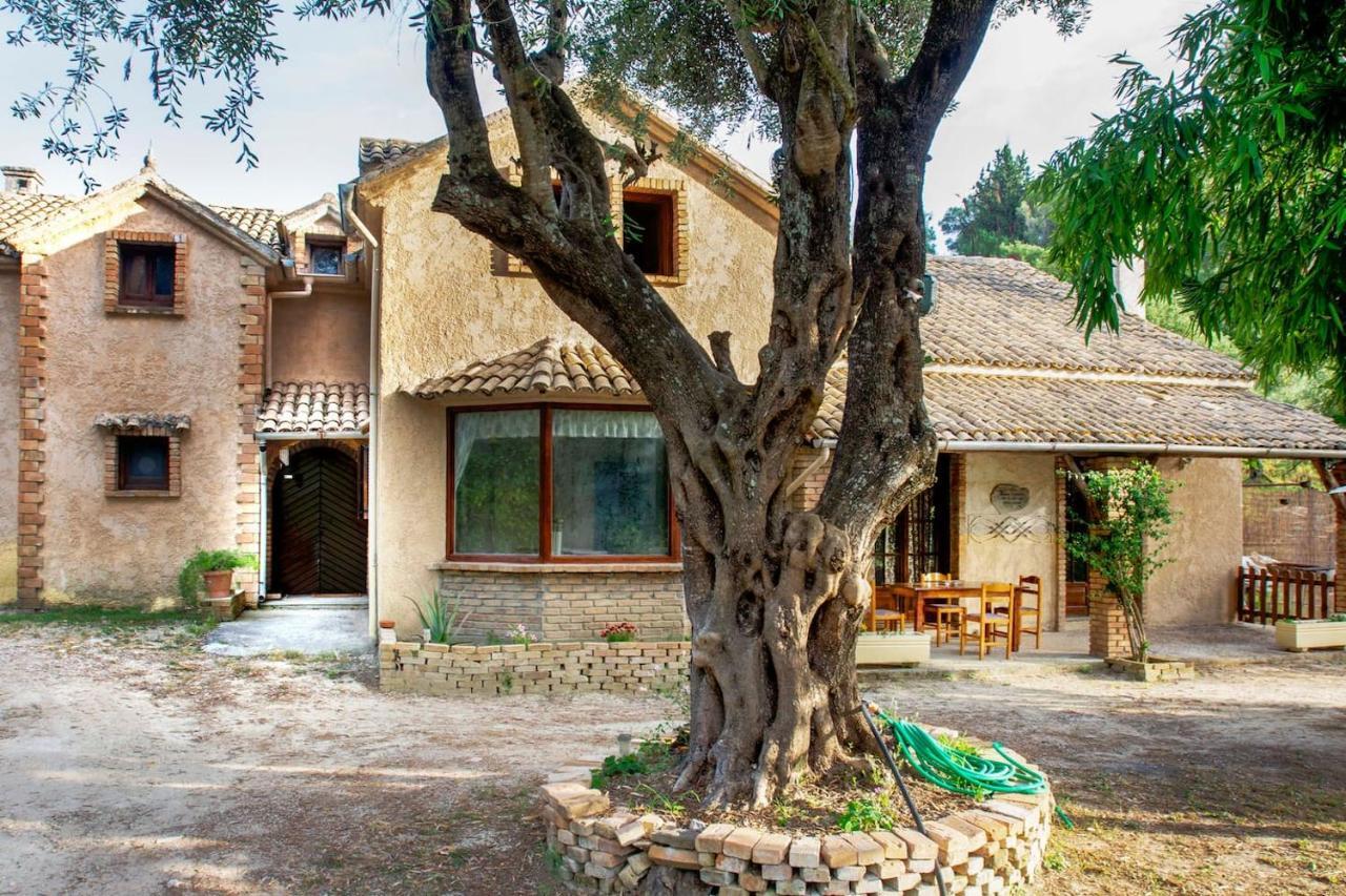 Villa Brigadoon Corfu Agios Ioannis Peristerion Exterior foto